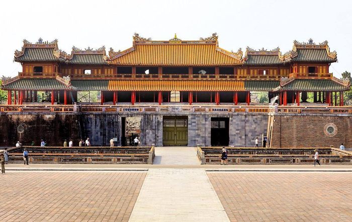 La Porta di Ngo Mon - Viaggio a Hue - Tour in Vietnam - Giro Asia Travel