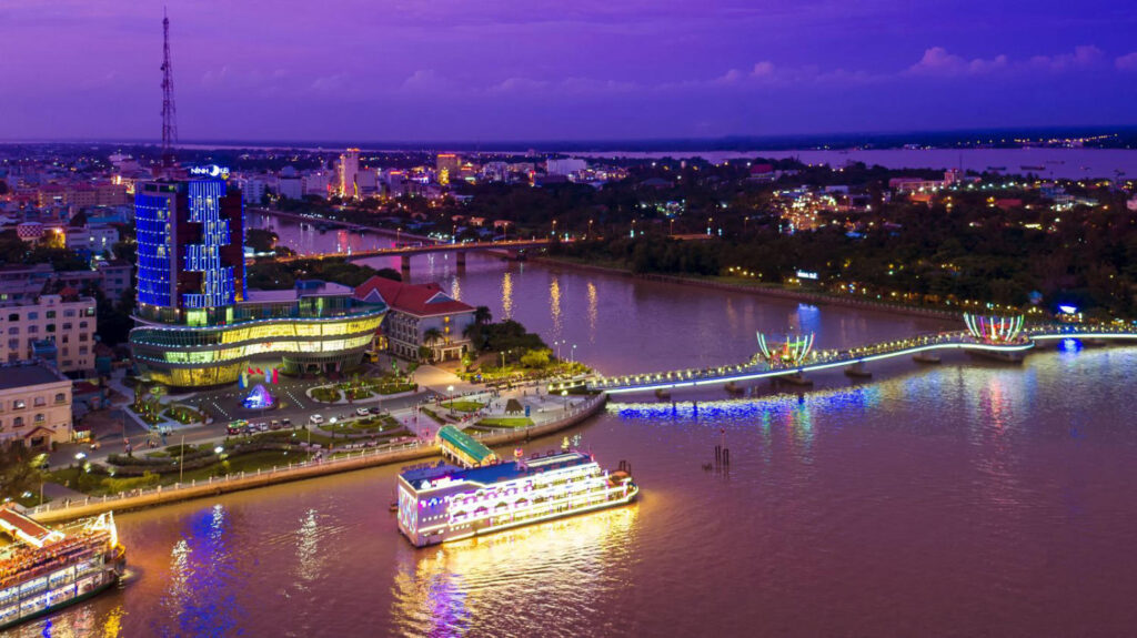 Il Molo di Ninh Kieu e il Ponte dell'Amore