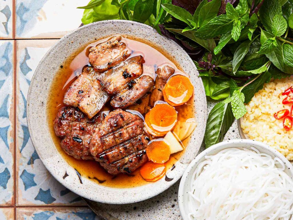 Bun Cha - Cosa vedere a Hanoi - Giro Asia Travel - Tour in Vietnam