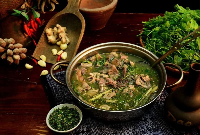 Thang Co (Stufato tradizionale) - Sapa - Tour in Vietnam - Giro Asia Travel