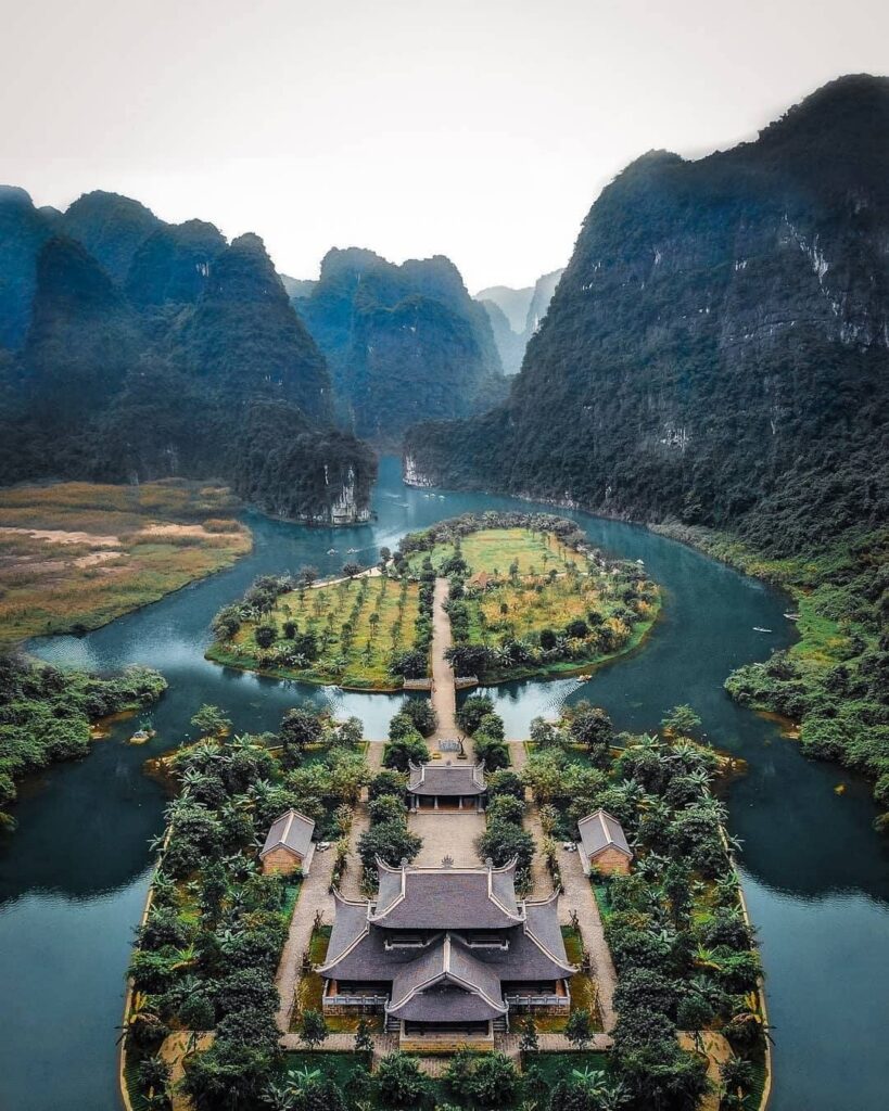 Tam Coc - Bich Dong (La Baia di Halong terrestre)