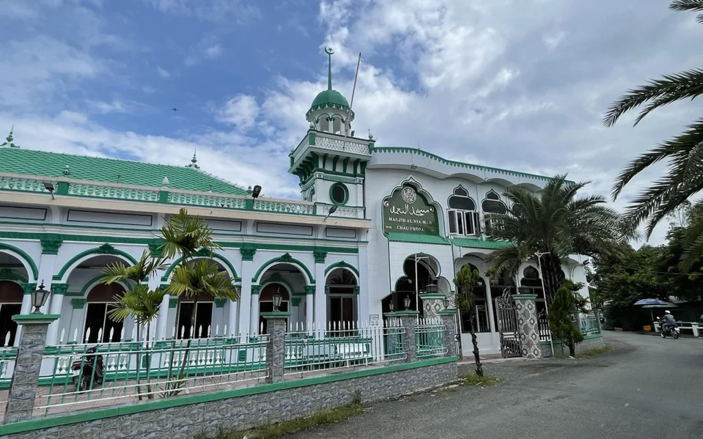 La Moschea Mubarak nel villaggio Cham - Chau Phong.