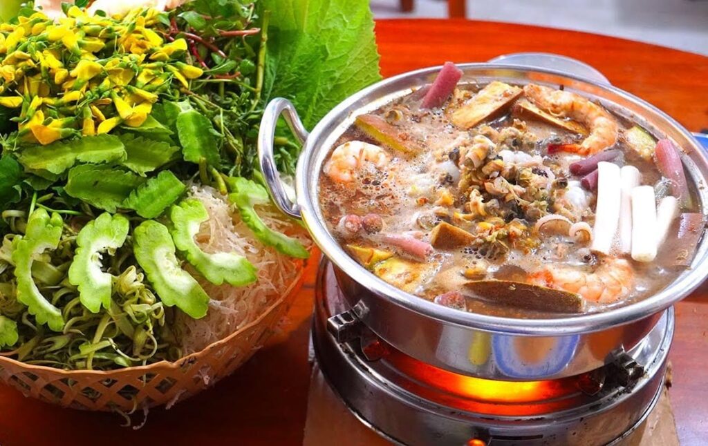Lau Mam (Hotpot di pesce fermentato)