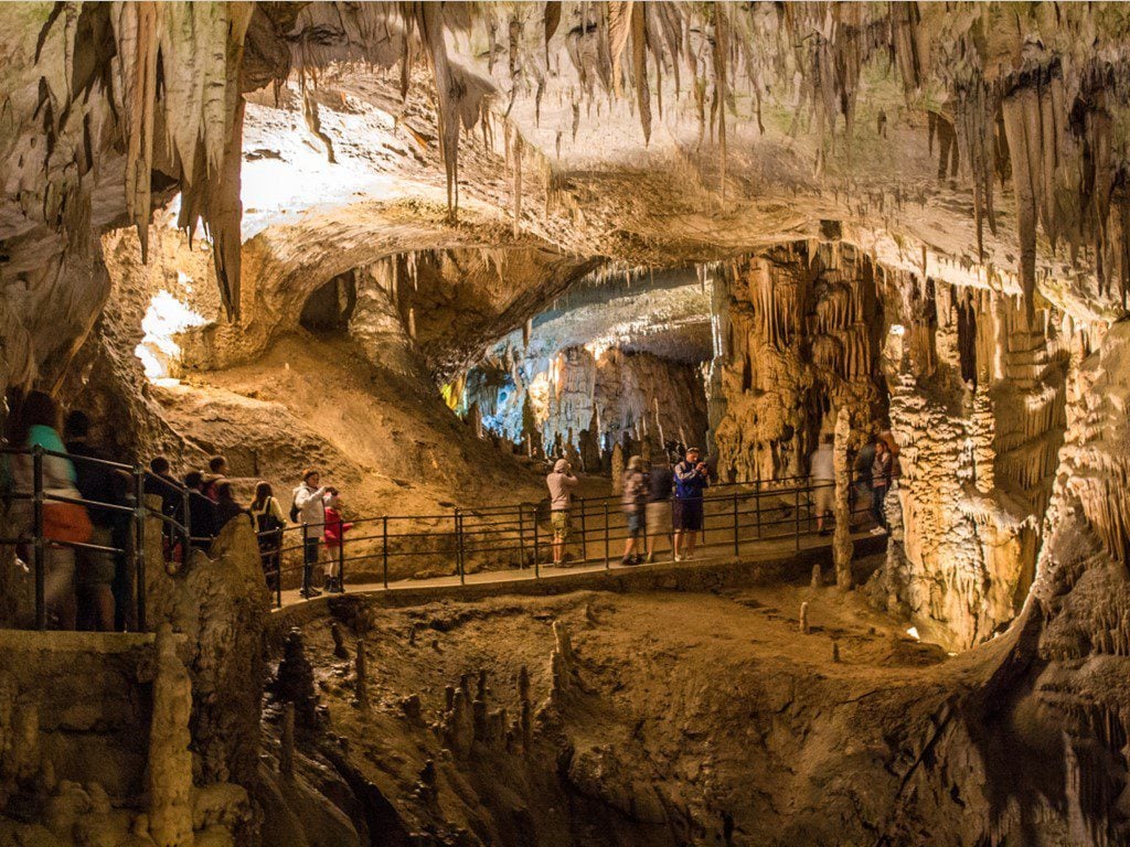 Grotta di Mo Luong: un luogo da non perdere durante il tour di Mai Chau in Vietnam (Fonte: Raccolta)
