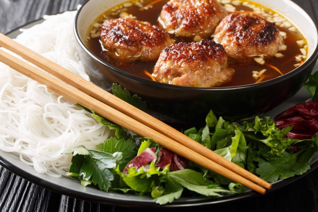 Bún Chả (Maiale grigliato con vermicelli)