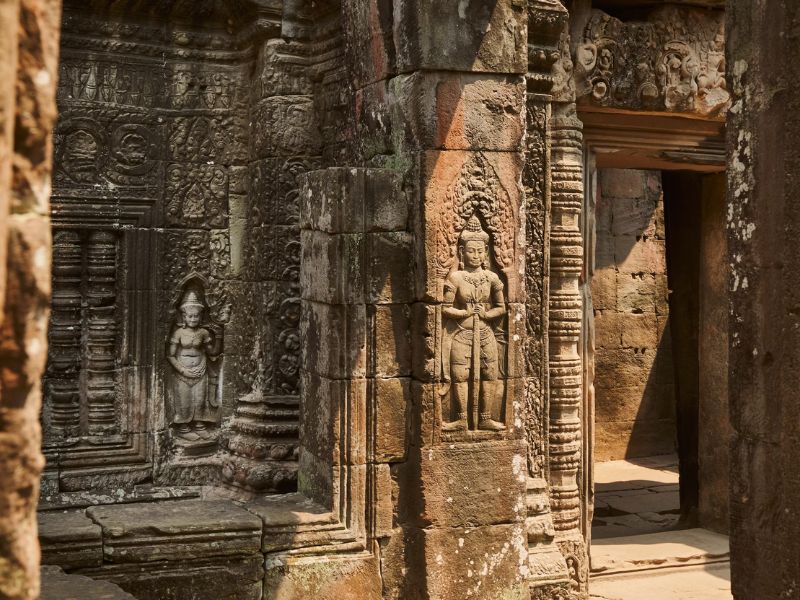 Un'altra opera d'arte intagliata mette in mostra la maestria degli antichi artigiani Khmer. Foto: kathathep